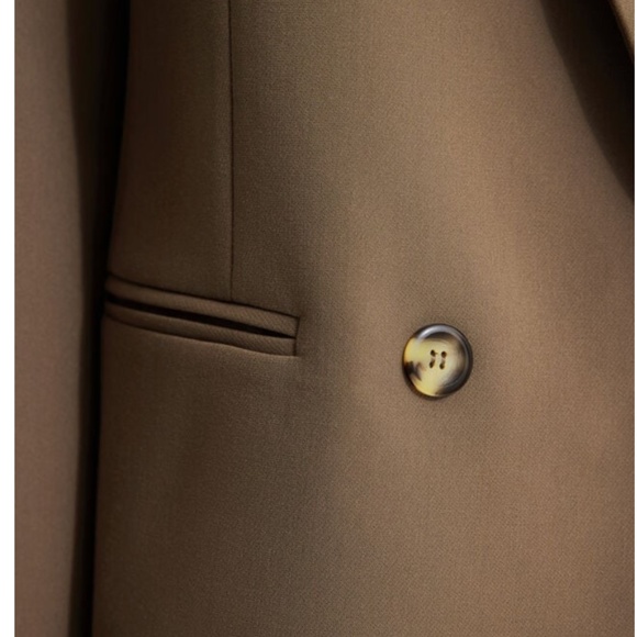 Dynamite- Noa Oversized Blazer - Picture 3 of 6